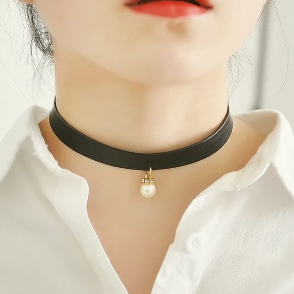 Jewelry - 🍓New leather choker